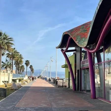 Espectacular Junto Al Mar, Con Piscina En *